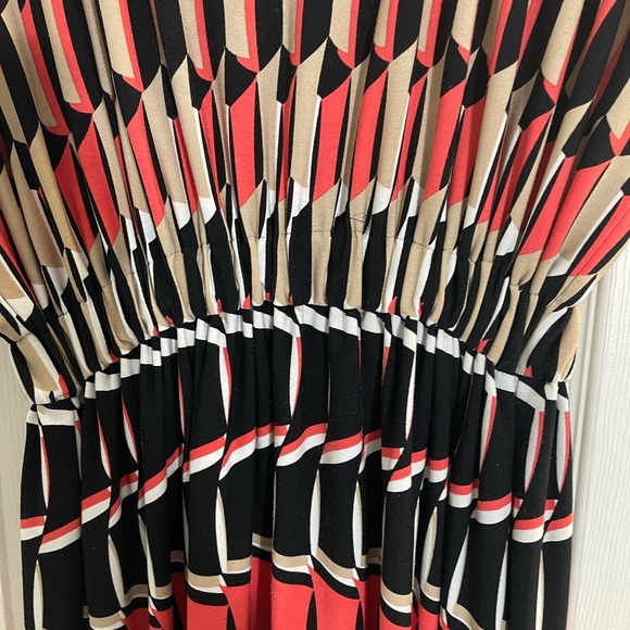 Taylor women’s dress  size 2 - Picture 4 of 5